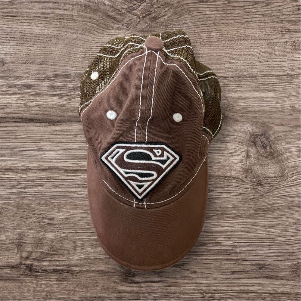 TM & DC COMICS Brown Superman Kids Cap